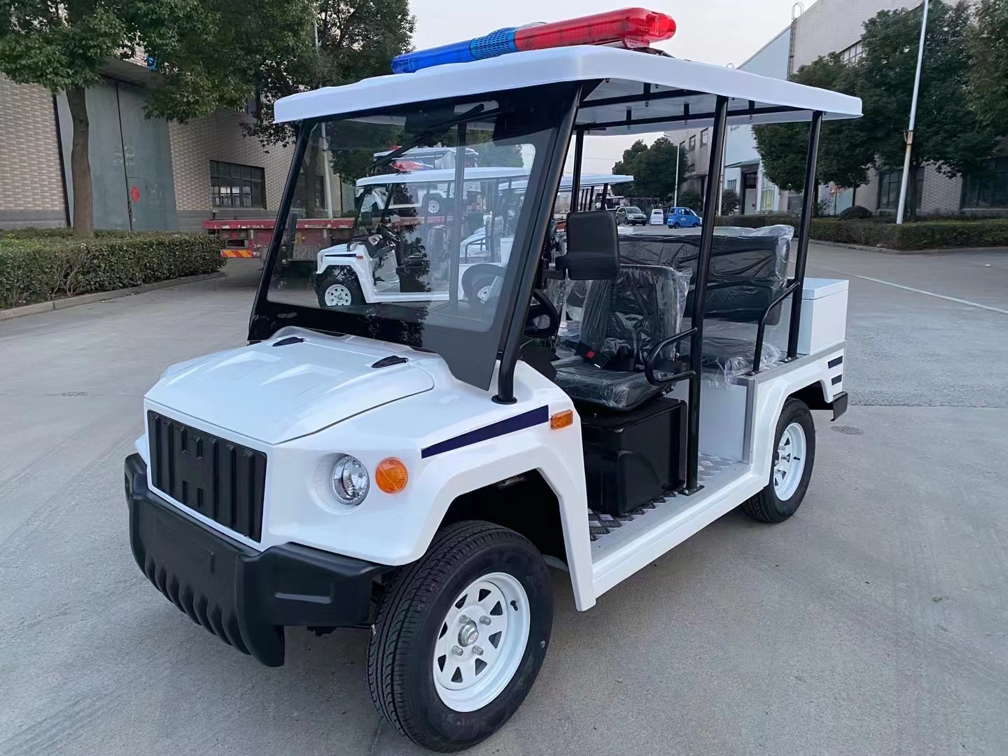 出租租賃5座電動(dòng)巡邏車